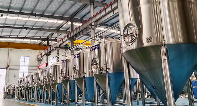 烏魯木齊1000L啤酒廠項(xiàng)目